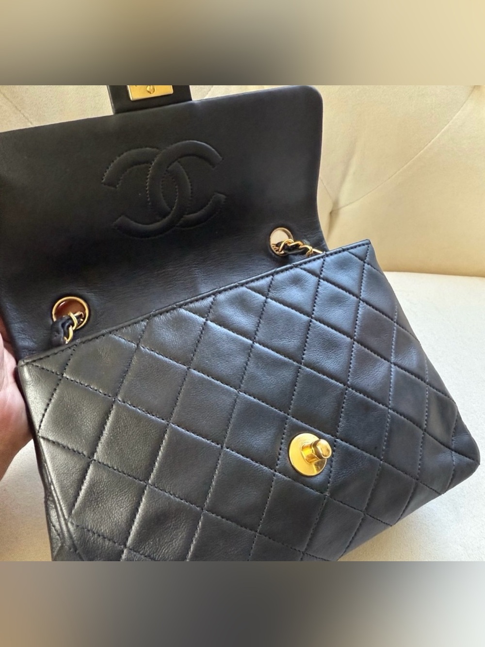 Chanel Classic Square Black Leather 24k Gold plated hardware Bag - Picture 2 of 9